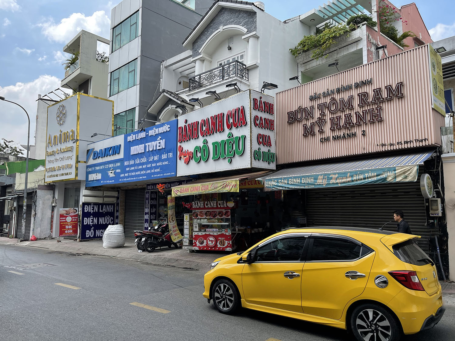 Cho thuê nhà mặt tiền đường Nguyễn Văn Đậu 1 lầu (4.5m x 21m) khu kinh doanh, thương mại sầm uất